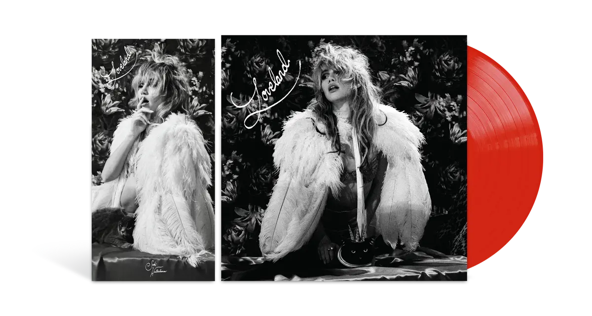 Suki Waterhouse - Loveland